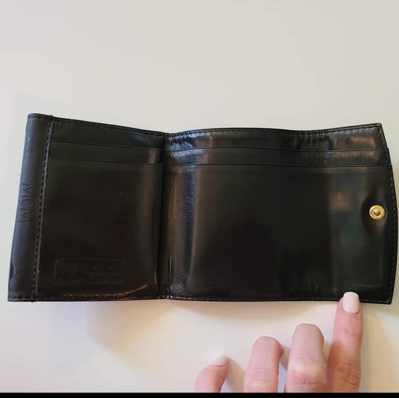 MCM Logo Pattern Black Unisex Wallet - Picture 3 of 6